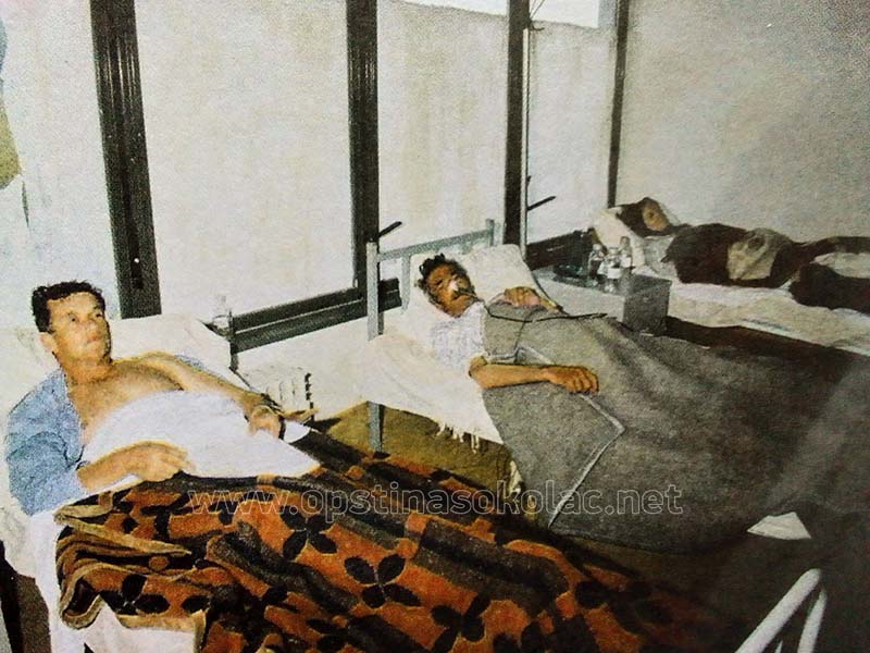 Цивили и хуманитарна улога ратних болница